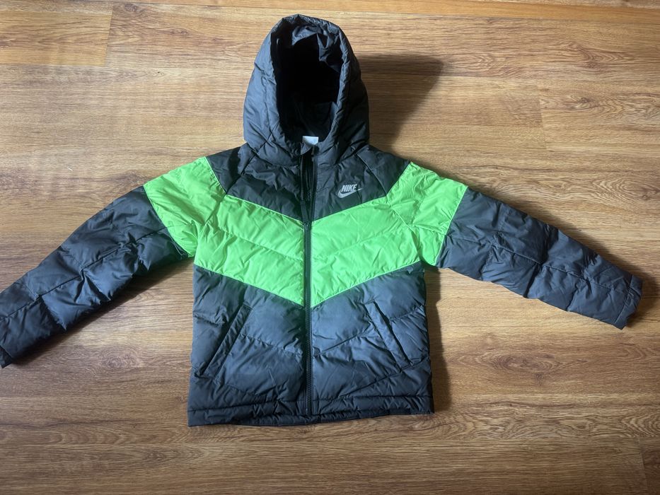 Оригинално яке Nike
