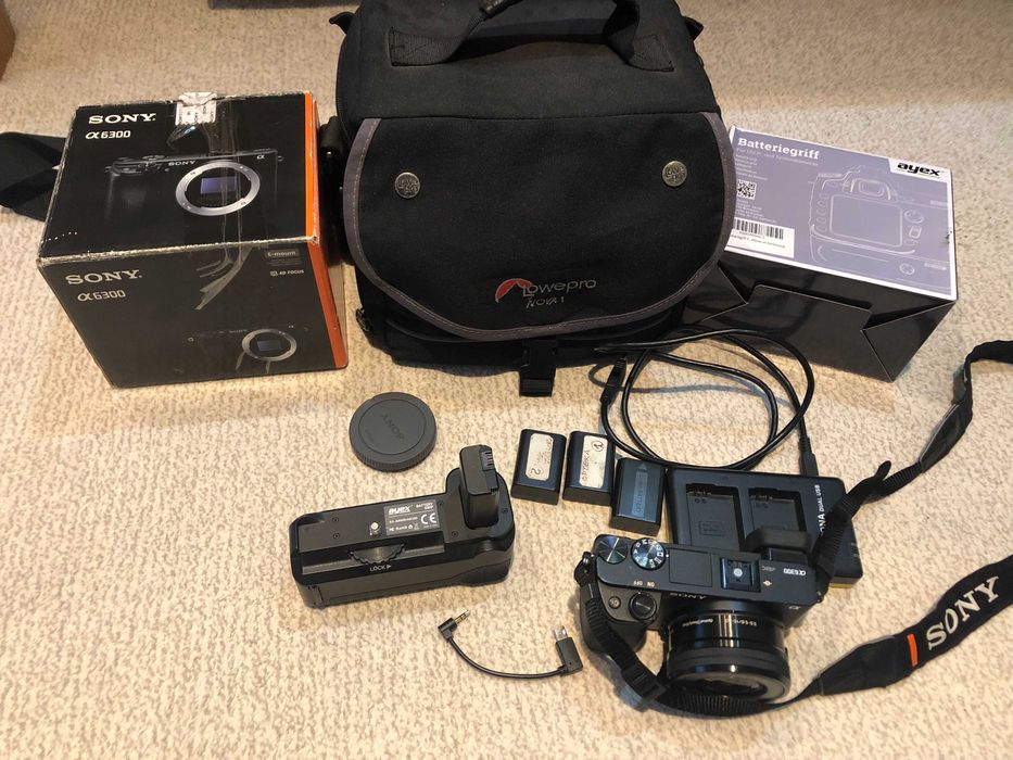 Sony A6300 cameră mirrorless 4K + 3baterii +incarcator rapid + Grip