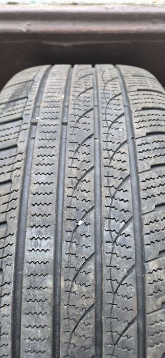 Anvelope iarna + jante r17 otel 5x115