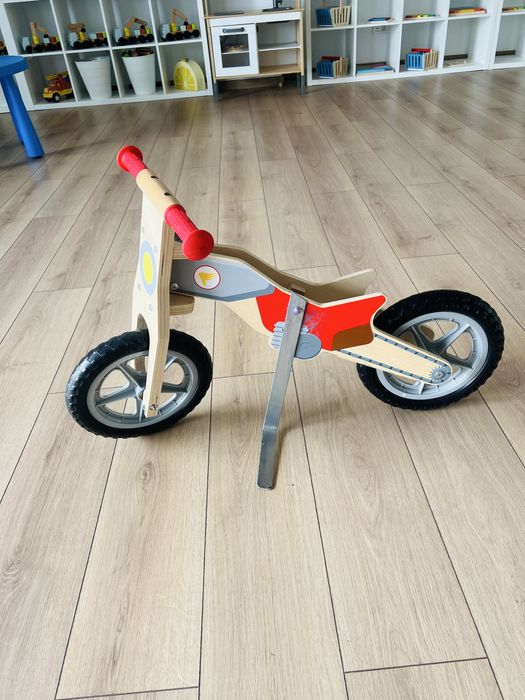 Bicicletă de echilibru din lemn – pentru copii