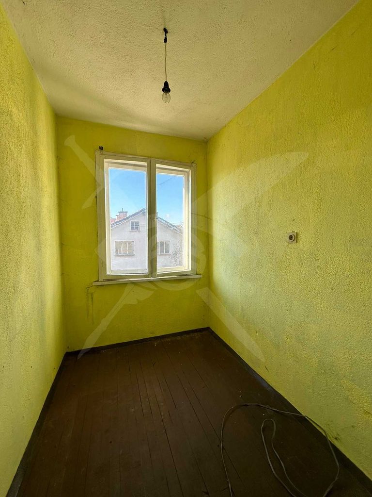 Продава се Къща в Хисаря - 360 кв.м за 498 €/кв.м - Снимка #8