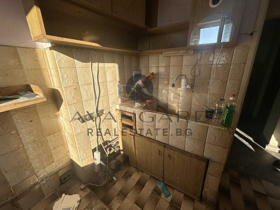 Продава се Двустаен апартамент в Пловдив, Изгрев - 63 кв.м за 985 €/кв.м - Снимка #2