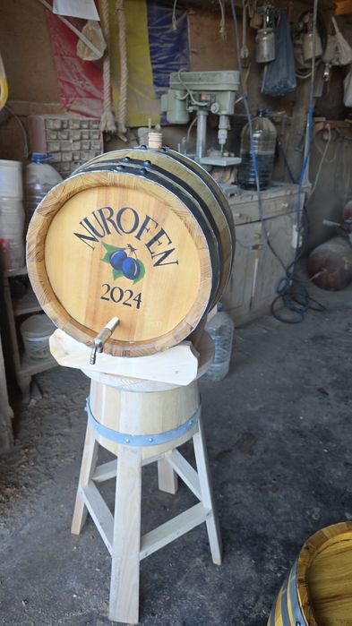 Butoi 30l salcâm, Stejar sau dud