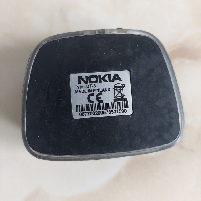 Vând stand de încărcare NOKIA (dock station) model DT-8 pentru 8800