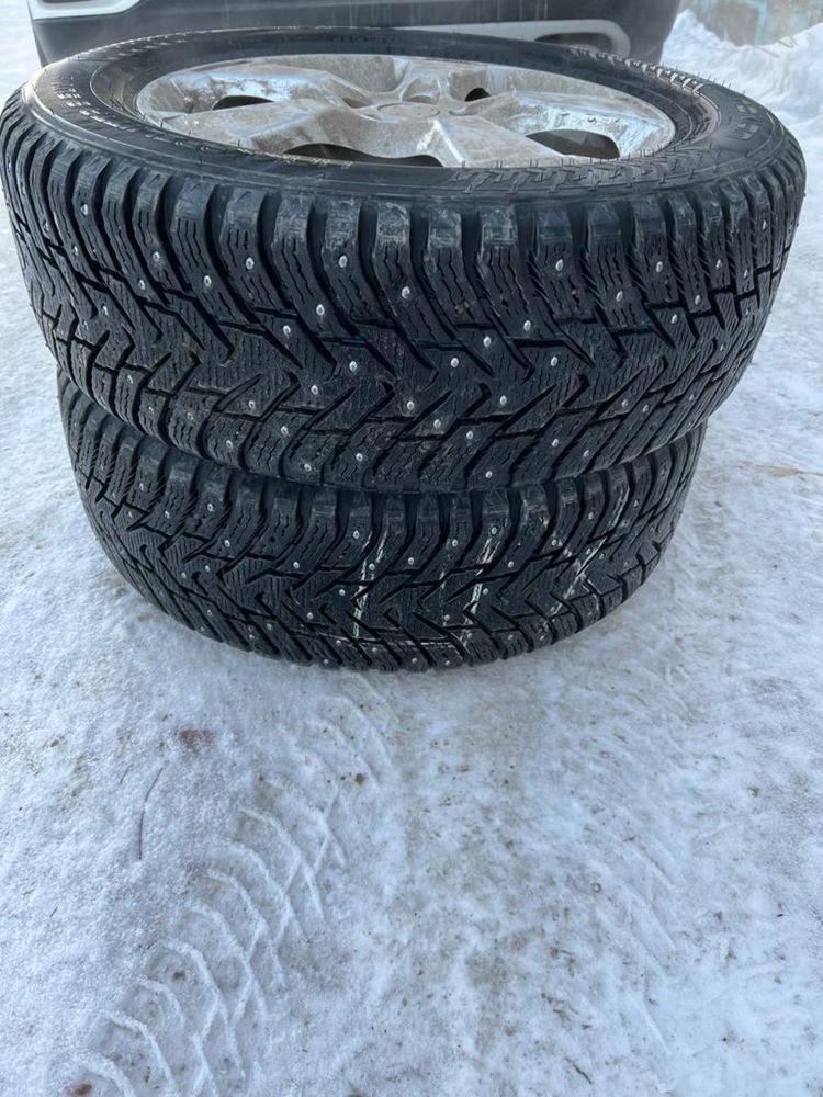 Зимняя резина с дисками 235/60 R18