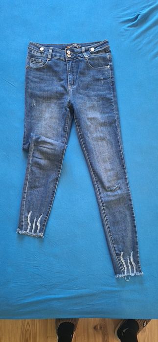 Дамски дънки, поли и къси панталони