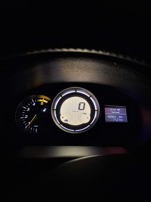 Продавам Renault megane 3 2011 1.5 dci