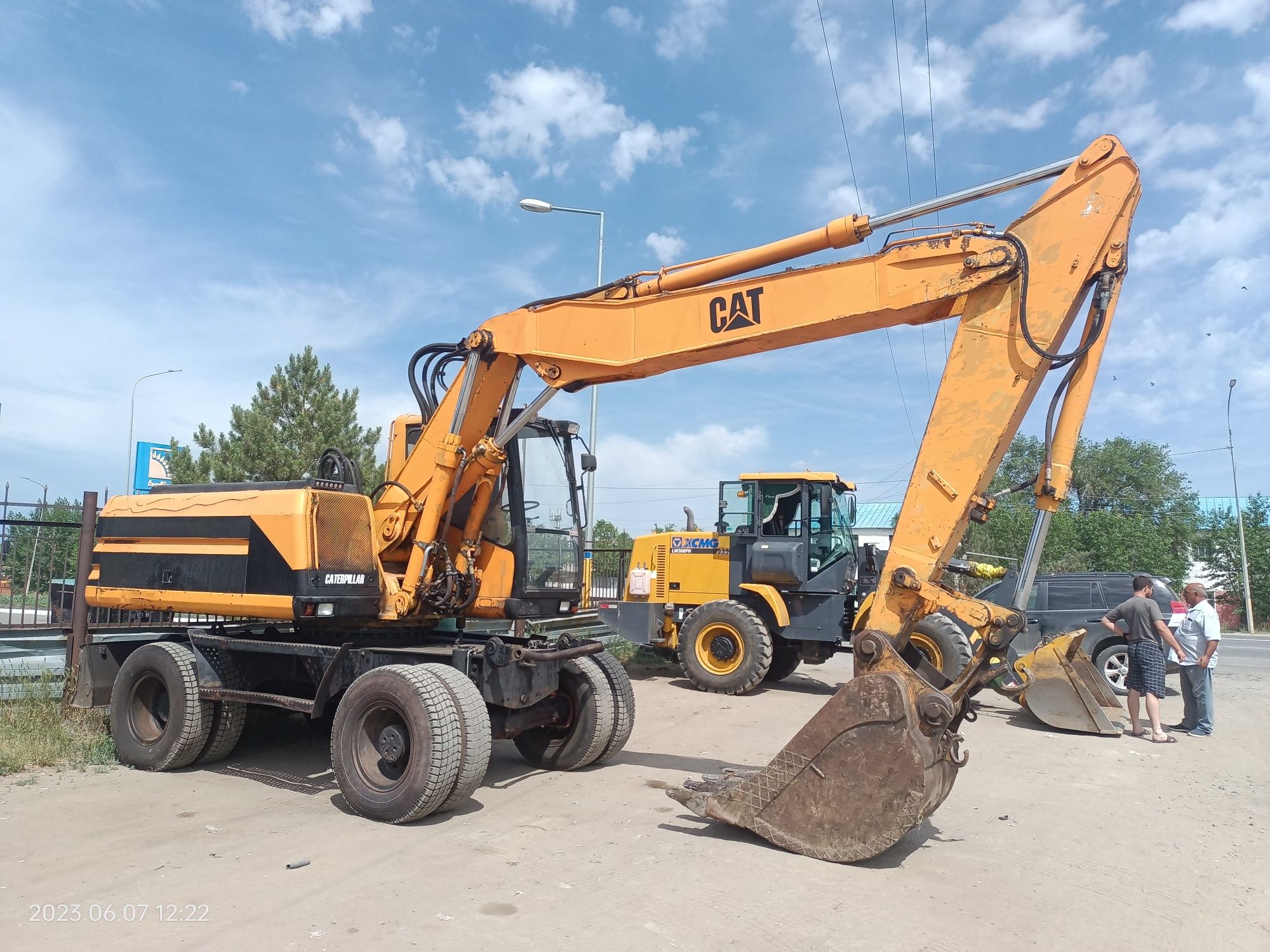 Продам Экскаватор Caterpillar M318