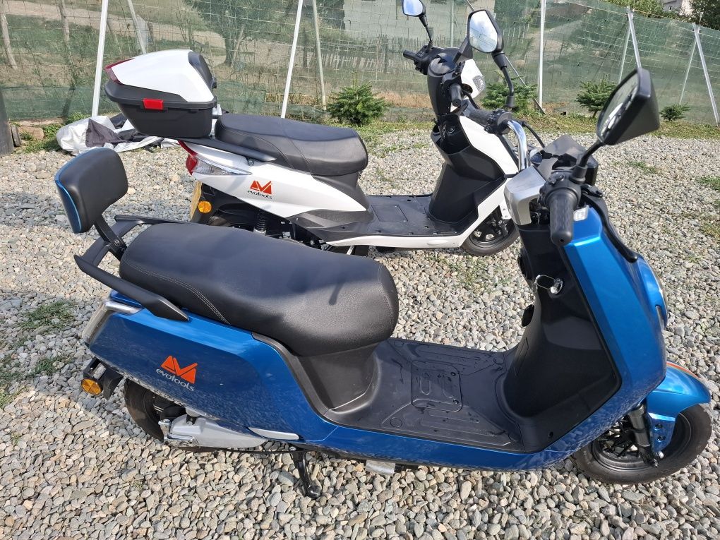 Motoscuter electric 1200 wati garantie 2 ani.
