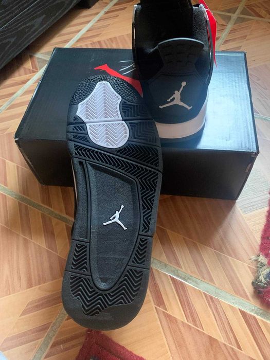 jordan 4 white thunder 40-45
