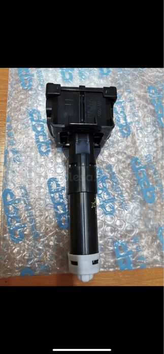 Форсунка омывателя Camry 40/45 50/55 70/75 крышка омыватель фары Камри