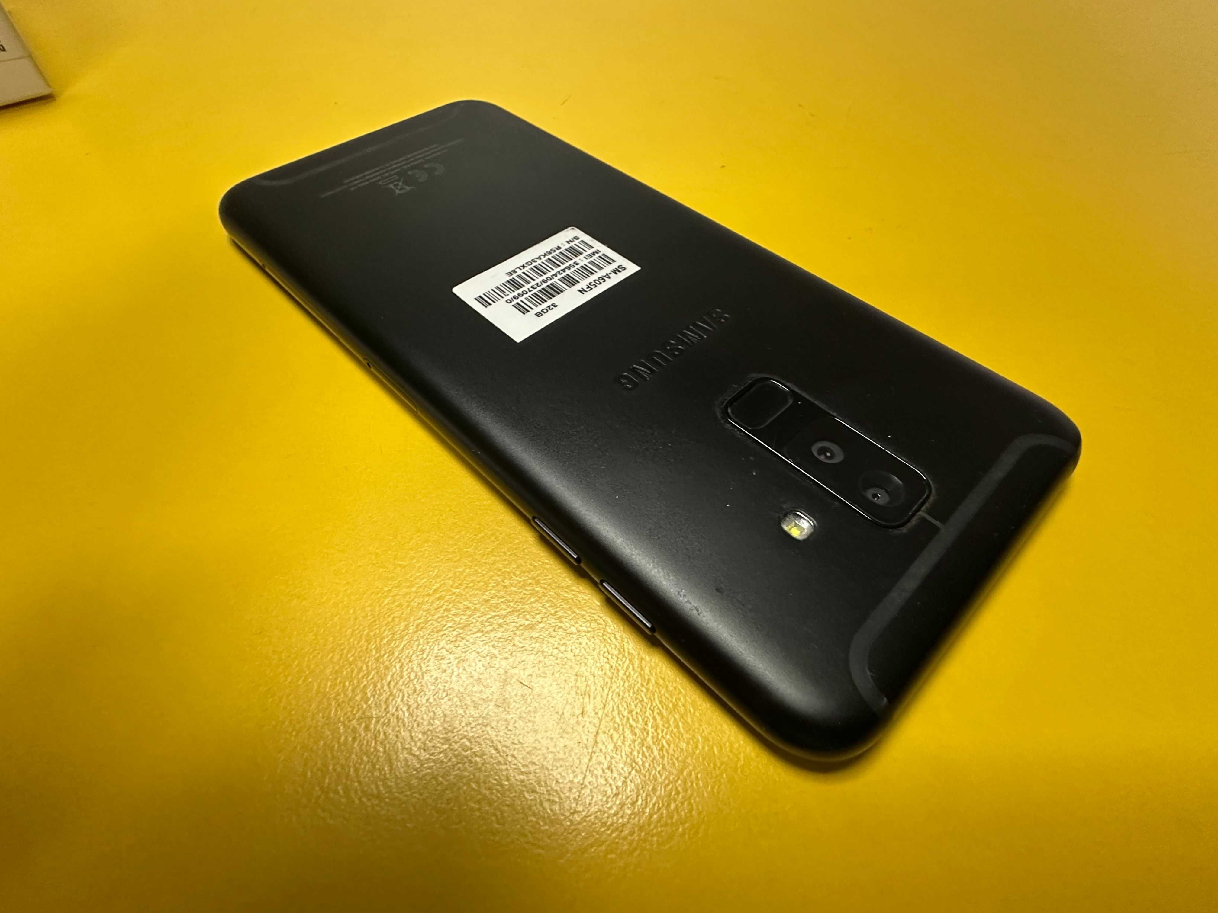 Смартфон Samsung Galaxy A6 Plus