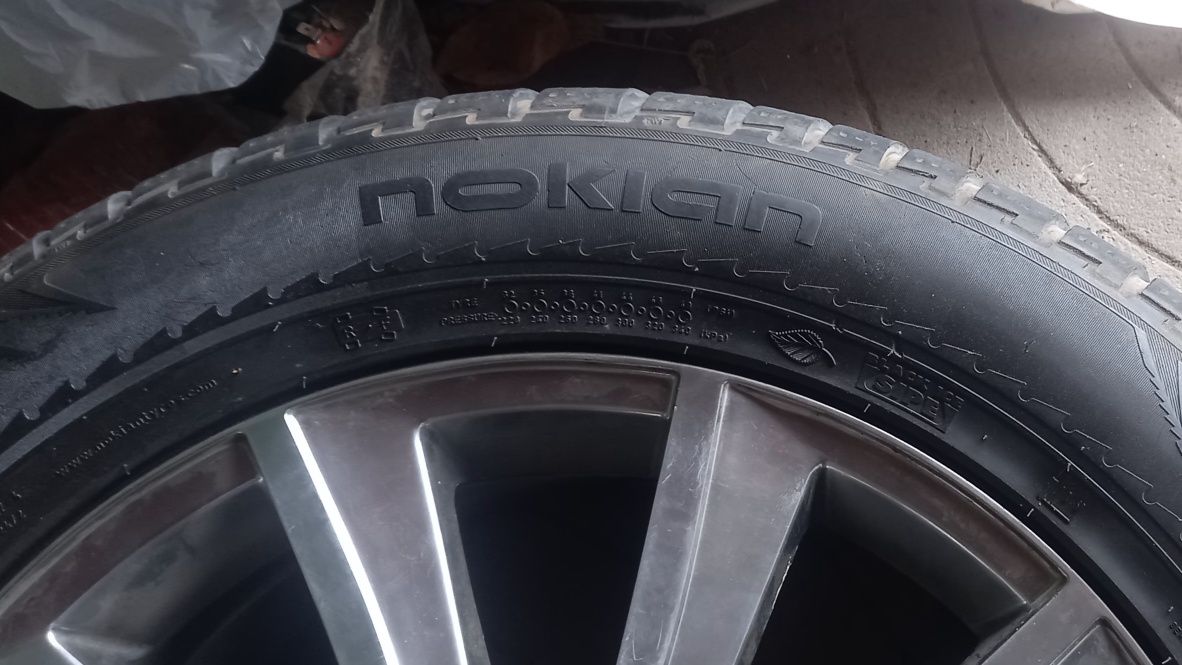 Nokian hakkapeliitta 285/50r20