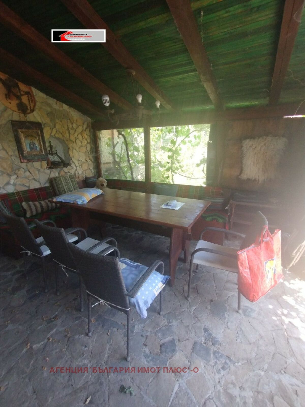 Продава  Къща гр. София -Банкя - 240m²