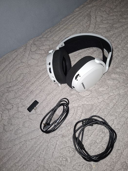 Casti steelseries arctis 7+