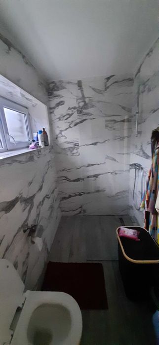 Casa de închiriat la tara