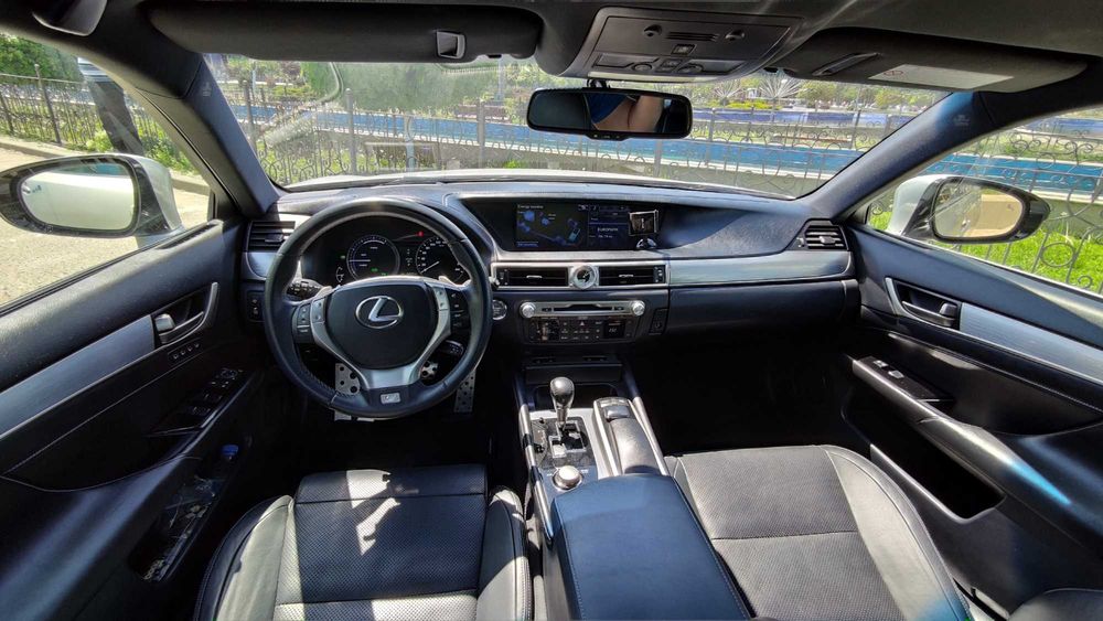 Lexus GS450h F SPORT 343cp Hibrid