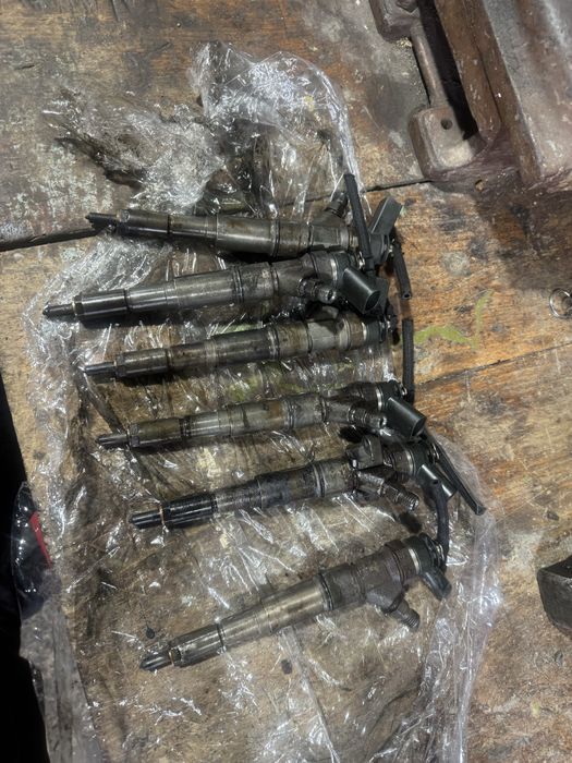 Дюзи бмв 530д 218 131