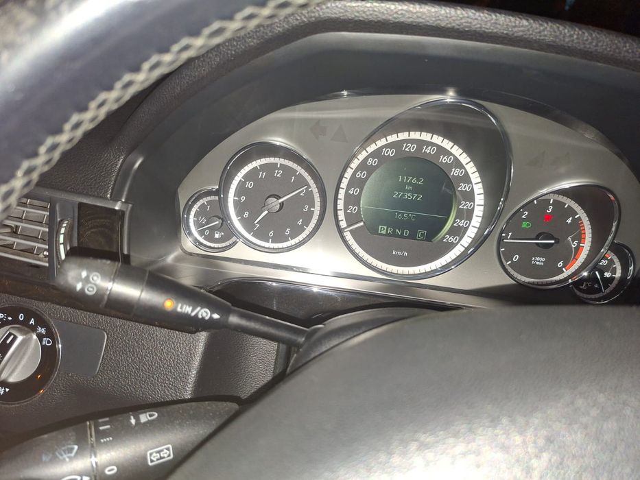 Mercedez E 220 Diesel