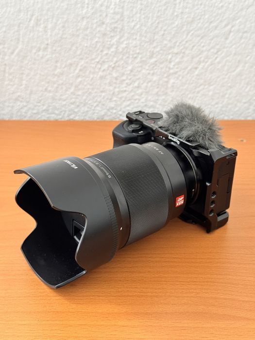 Комплект Sony ZV-E10 с два обектива и ГАРАНЦИЯ