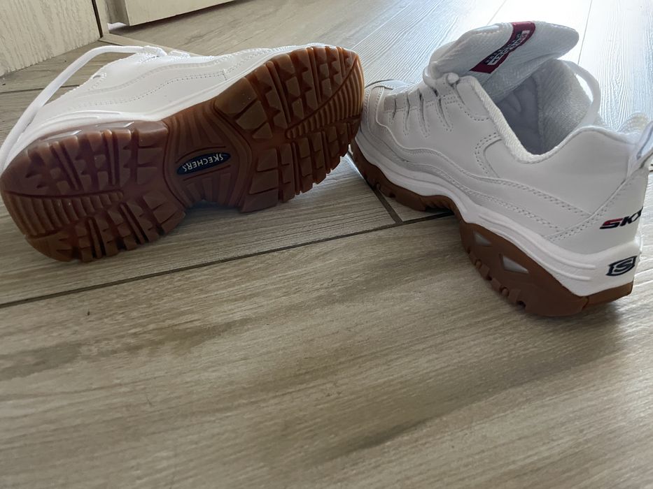 Дамски маратонки SKECHERS