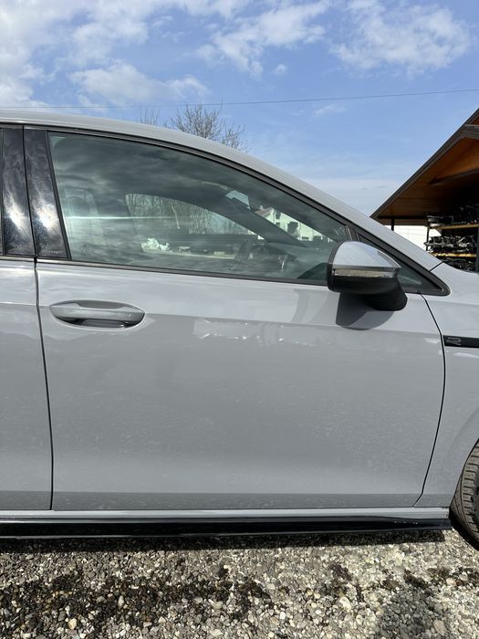 Usi dreapta / Portiere dreapta VW Golf 8 Hatchback 2020-2025