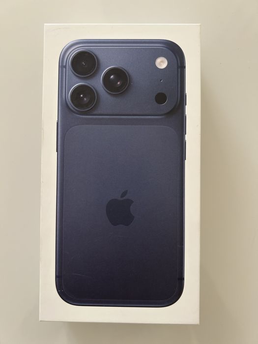 iPhone 17 Pro 256Gb Deep Blue