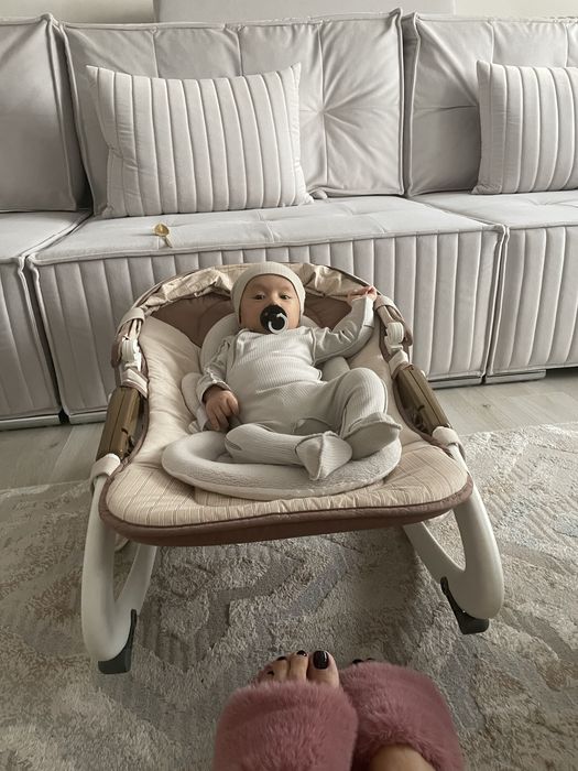 Шезлонг-переноска для малыша