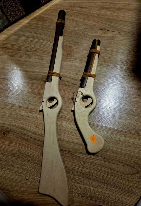 Jucarii din lemn natur - pistol si pusca cu elastic