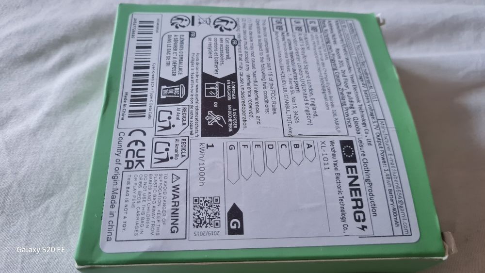 Vând oglindă machiaj de poșetă cu lumină led