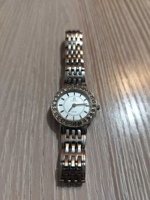 Женские часы. Omega DeVille