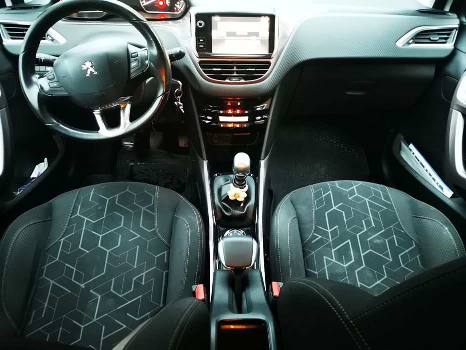 Peugeot 2008 (2015) BlueHDi 1.6 120cp