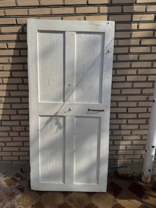 Продаются деревянные окна и двери. Дёшево!