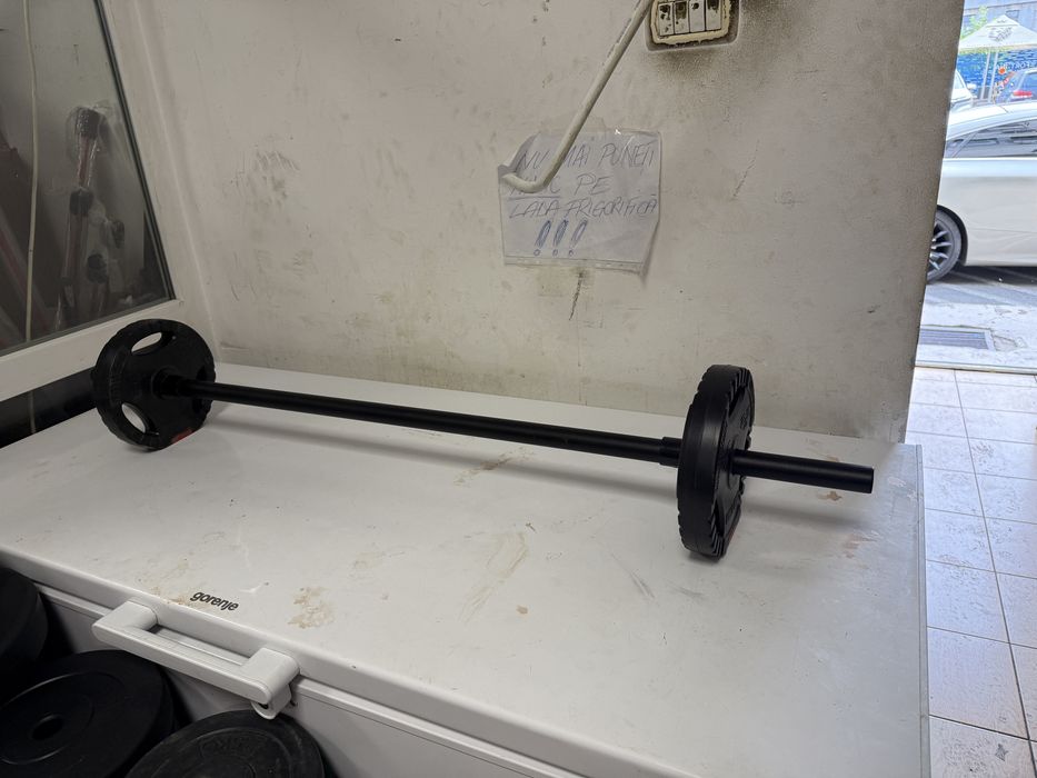 Haltera noua made in Germany, pret promo 100 lei saptamana asta.