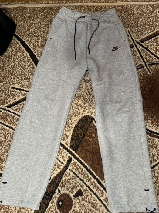 Nike Tech Fleece