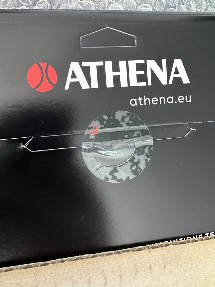 Гарнитура цилиндрова глава Athena за BMW M50B25