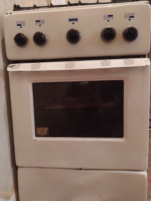 Продам газ плиту