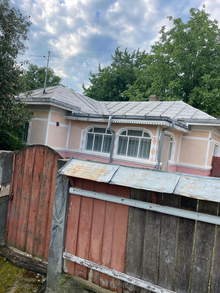 Casa cărămidă zona bacau Tamas