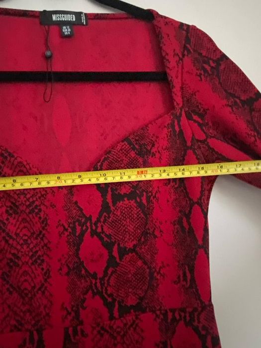 Червена  рокля  Missguided