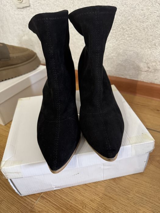 Бательоны замшивые. Полусапожки. Акуратные. Красивые.