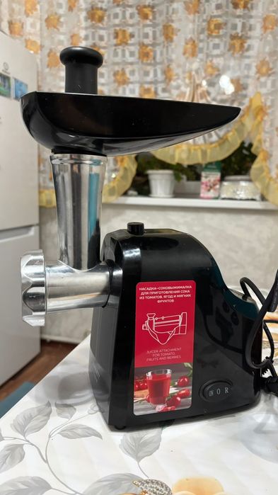 Продам элекрическую мясорубку. Состояние хорошее.