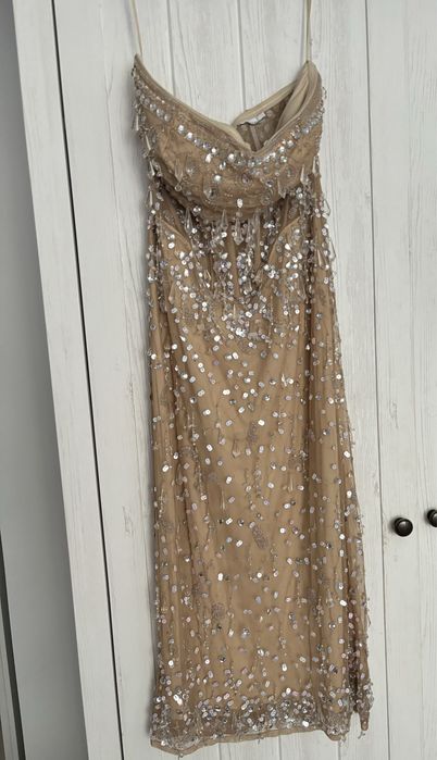 Rochie Asos bijuterie