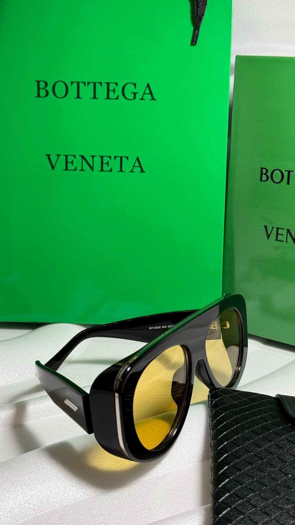 Bottega Veneta BT 1362 004 SHINY BLACK
