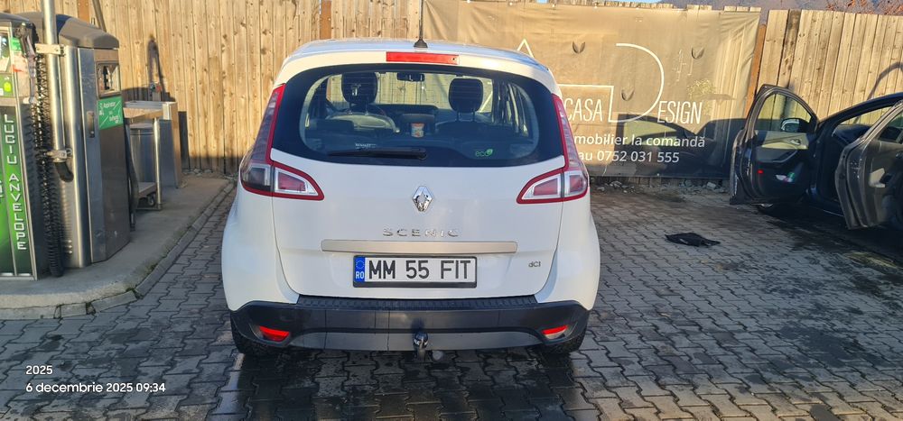 Vând Renault scenic 2011 diezel 1.5