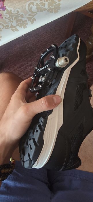 Adidasi MTB pentru pedale bicicleta cu sistem cleat blocare NOI 42