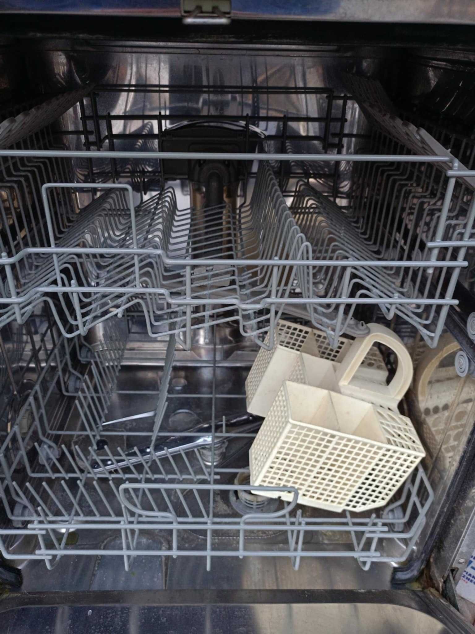 Продавам перална и миялна машини