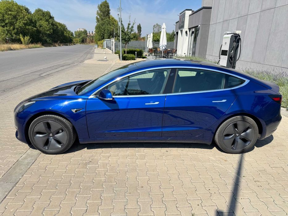 Продавам Tesla M3LR