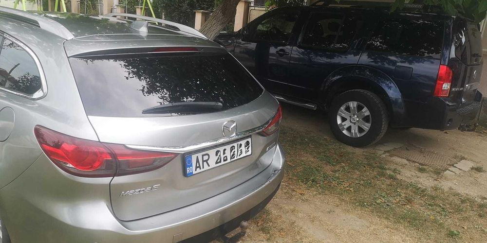 Schimb/Vand Nissan/Mazda pathfinder/6