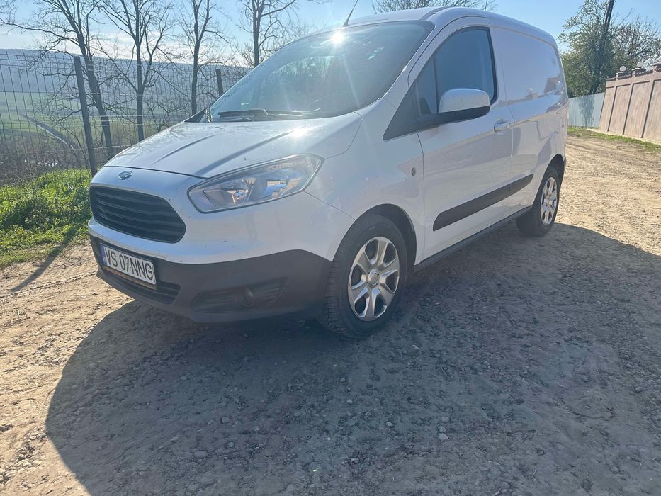 Vand / schimb ford transit curier