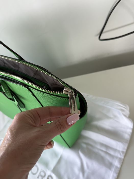 Michael Kors оригинална нова зелена чанта естествена кожа